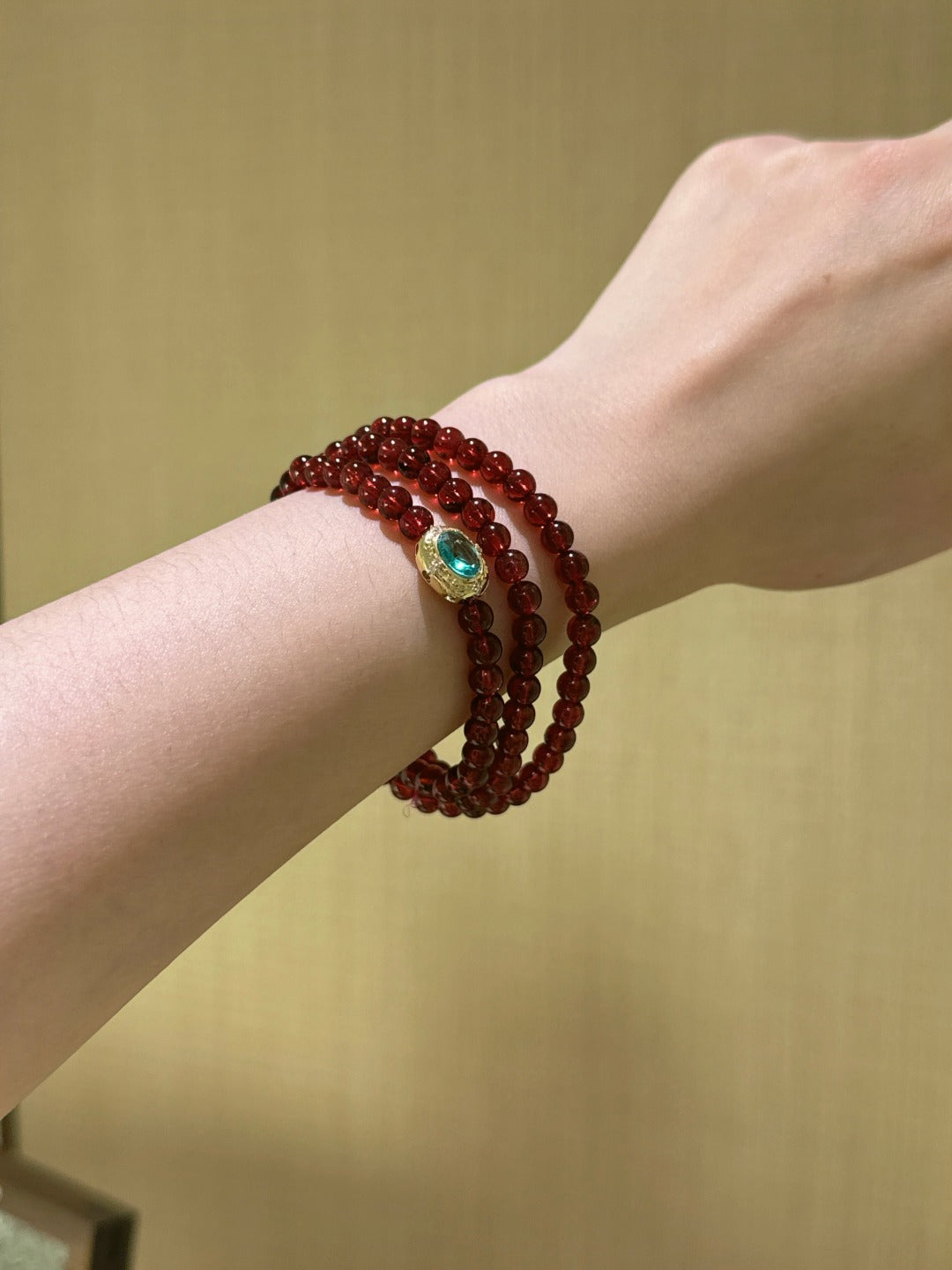 ▫️▪️ Garnet blue magic box multi-loop bracelet